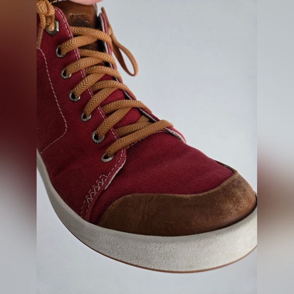 KODIAK Stylish Red High-Top Sneakers - Picture 9 of 12